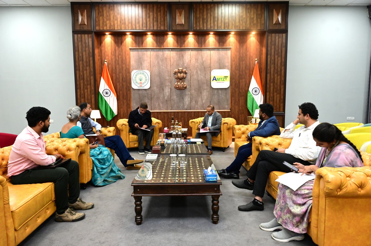 AP_MedTechZone's tweet image. Today @AP_MedTechZone signed #MoU with @cpsfi1 to develop India's first indigenous Frame Runner devices for individuals with Cerebral Palsy, promoting #mobility and #inclusivity. This collaboration aims to empower individuals with Cerebral Palsy and enhance their quality of life.