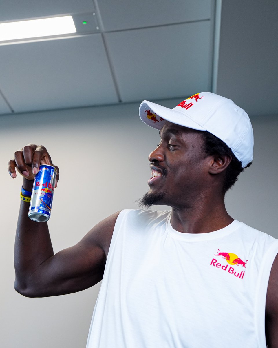 Pacers's tweet image. when you see your limited-edition Red Bull Energy Drink for the FIRST time 🔥
