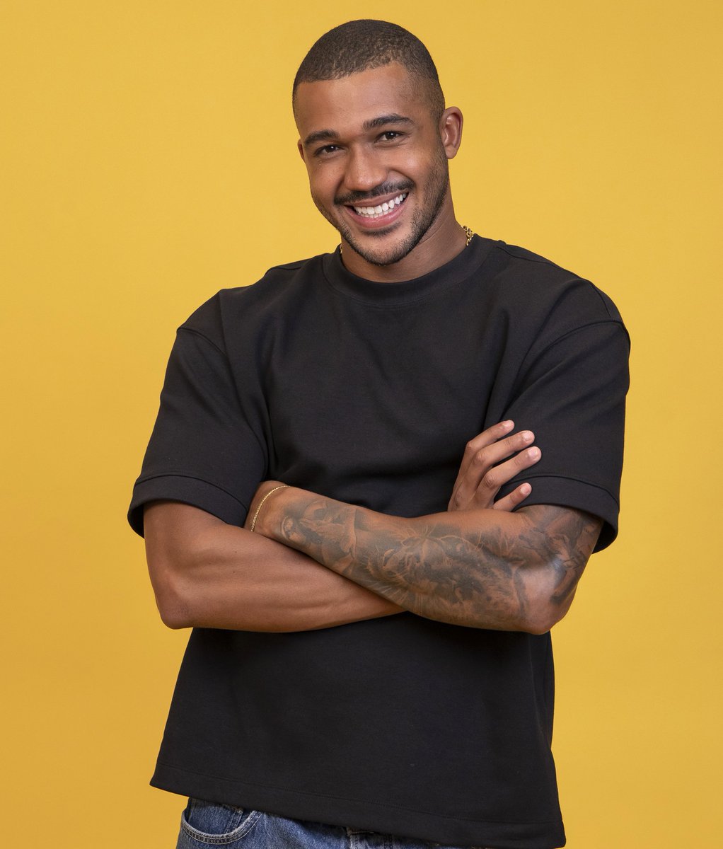 RealitysVip's tweet image. 🚨 QUERIDÔMETRO - 20/01 (terça) 🚨

👤 MATHEUS

⬅️ RECEBIDOS:
❤️ 11
🍪 3 (Marcelo, Samira e Sarah)
🐍 4 (Maxiane, Breno, Ana Paula e Solange Couto)
💼 4 (Brigido, Jonas, Marciele e Milena)

➡️ DISTRIBUÍDOS: 
❤️ 18
🐍 1 (Ana Paula)
💔 2 (Breno e Marcelo)
🪴 1 (Samira)

#BBB26