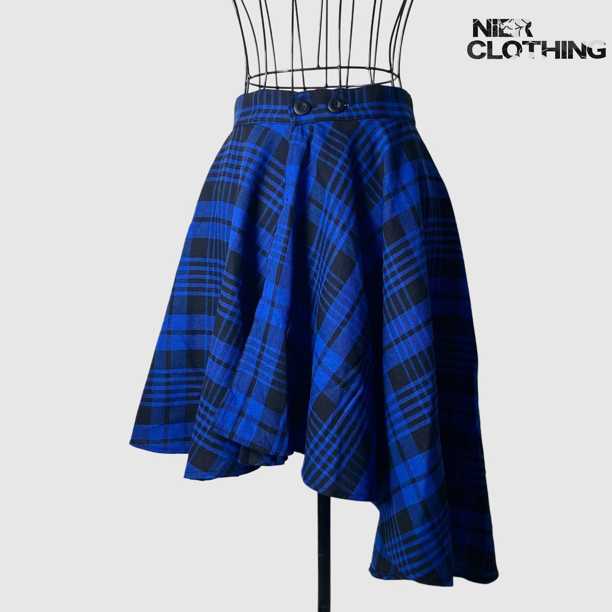 🎁本日〆切プレゼント企画🎁

UNISEX BLUE CHECKERED変型SKIRT

🎁2名様にプレゼント🎁

◼応募方法
フォロー(<a href="/NieR_tokyo/">NIER CLOTHING</a>) &amp; リポスト
◼締切〆  本日24時

ユニセックスアイテムです❣️

是非ご参加ください🙇‍♂️🙇‍♀️