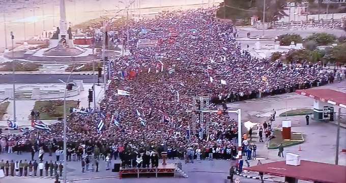 Ni obligados, ni desalentados la mayoría del pueblo respalda la Revolución cubana. #CubaEstáFirme