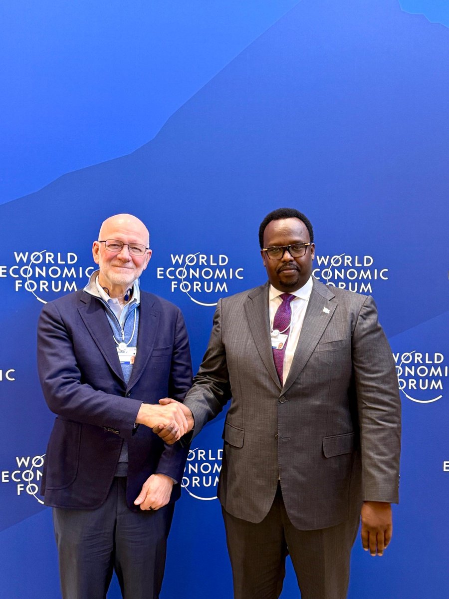 SalahJama's tweet photo. Met with Dr. @ChrisJElias of the @GatesFoundation on the sidelines of #WEF26 in Davos to discuss sustaining immunization and polio eradication efforts in Somalia, and the important work we continue to do together. Strong partnerships remain key to protecting every Somali child. https://t.co/3xg62PBMrG