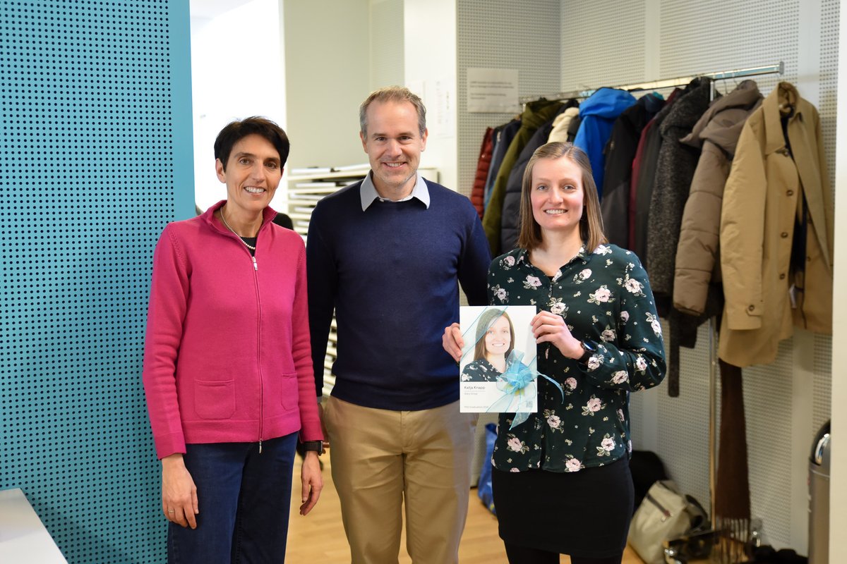 CeMM_News's tweet photo. π Congratulations to Katja Knapp from the group of CeMM Adjunct PI & @MedUni_Wien Prof. @StaryGeorg, who has successfully defended her PhD thesis entitled "Preventive strategies and early immune responses in Chlamydia trachomatis infection." Well done!!ππ» π #phdlife #phdhat https://t.co/iiB3A9mXVO