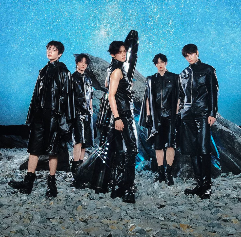 AboutMusicYT's tweet image. TXT is preparing for their upcoming comeback.