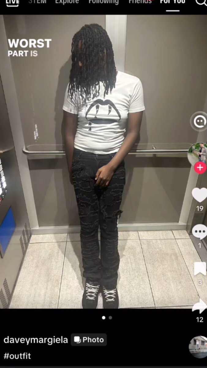 kodpluto's tweet image. 