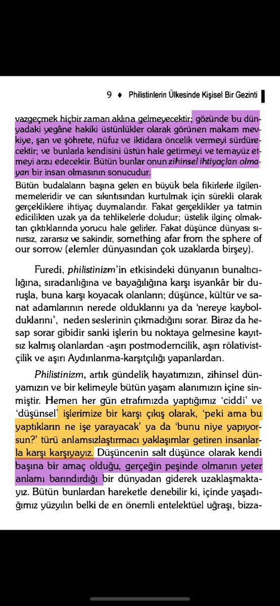 Uzun zaman sonra, çevirmen ön sözünden bile heyecanlandığım bir kitap buldum. Umarım gidişatı da güzel olur.. 

Ve yeni bir kavram öğrendim, Philist. 

-Nereye Gitti Bu Entelektüeller?