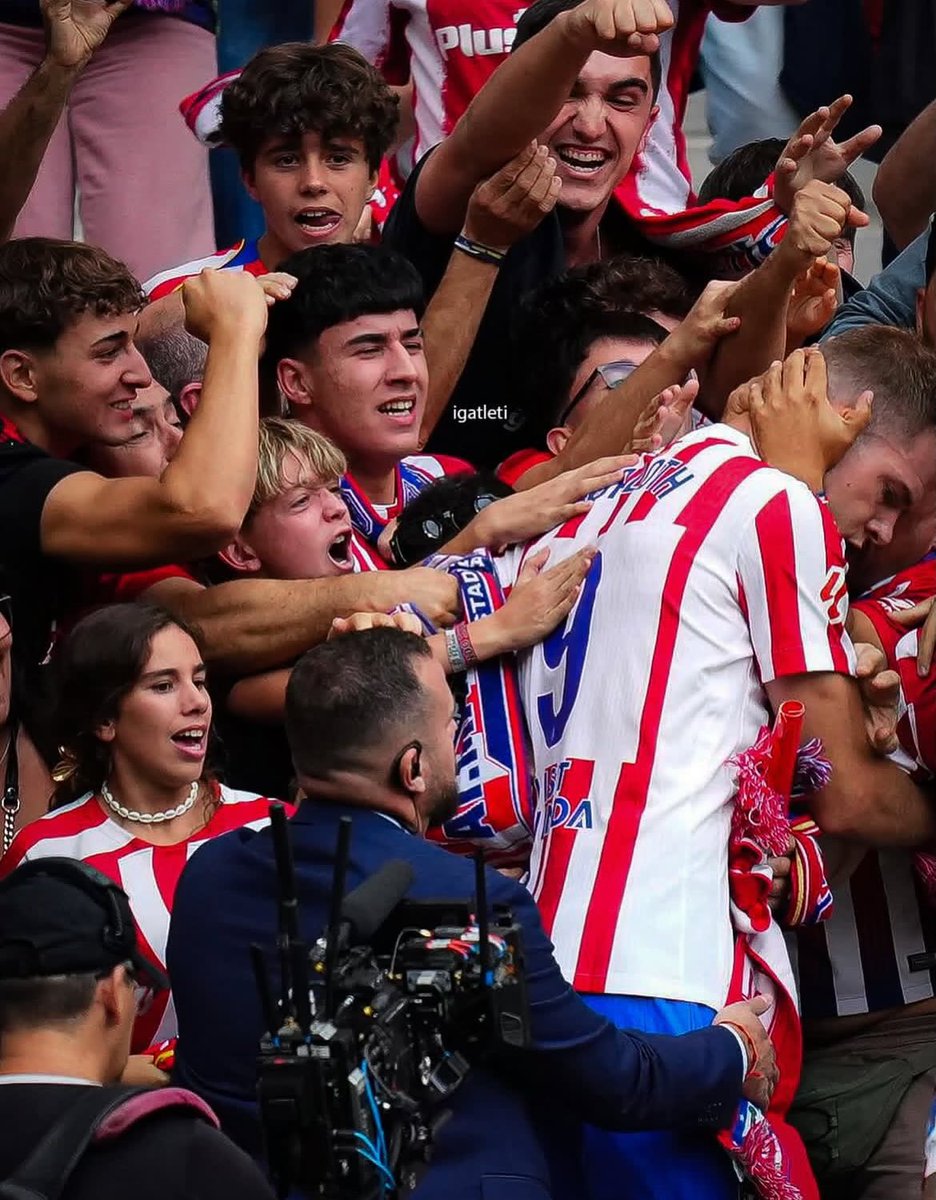 atletiuniverse's tweet image. 🚨🇳🇴 JUST IN - Alexander Sørloth in today's press conference: "Possible departure? I’m very happy at Atlético Madrid and I show it on the pitch. I want to stay at this club."