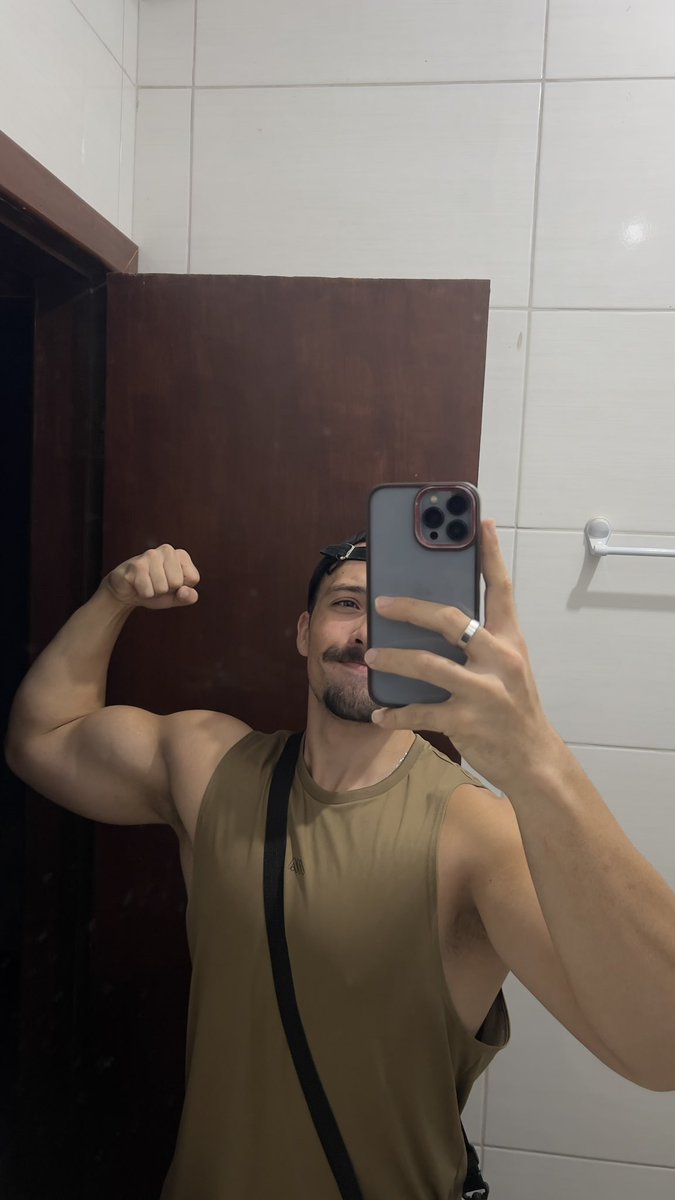 pedrohdinho's tweet image. Falha um dia vai no outro e assim segue ! Kkkkkkk