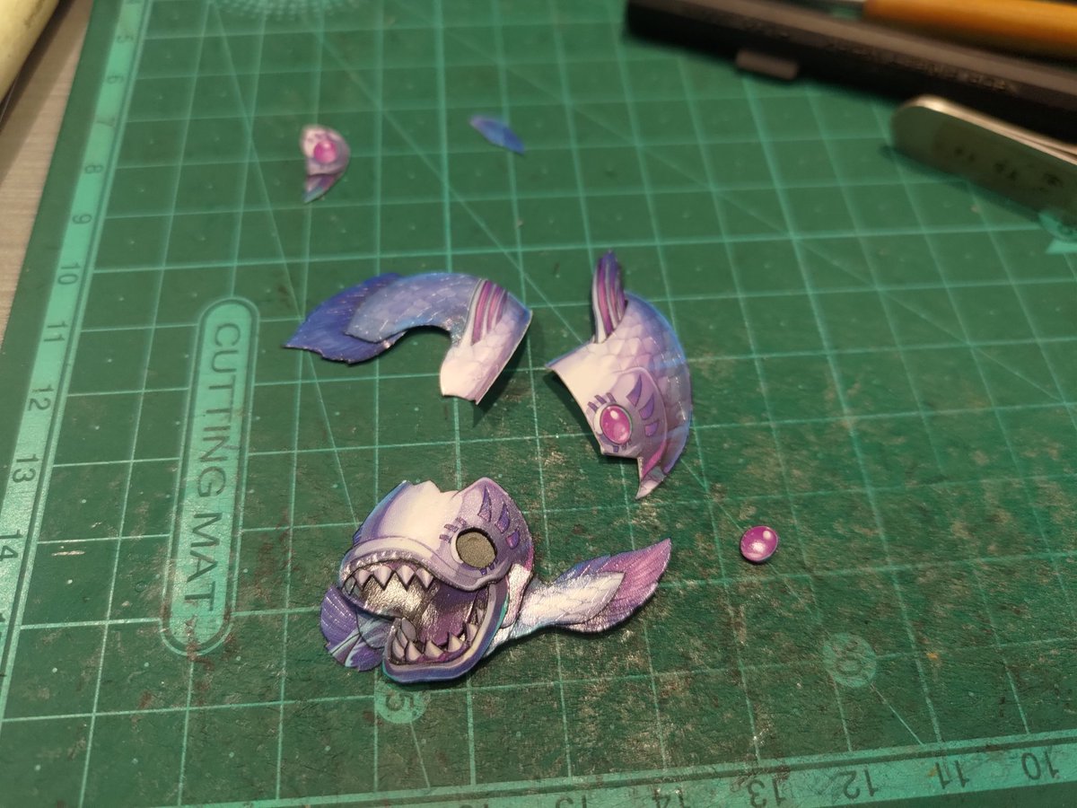 本体はそろそろ完成しますね。体の捻りはなんとかできそうですが、組み合わせはまた明日にします