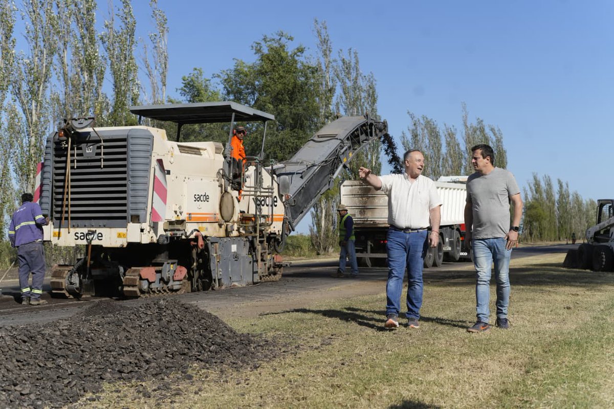 El intendente <a href="/accastelloedu/">Eduardo Accastello</a>, supervisó las tareas que se ejecutan para mejorar la infraestructura vial sobre la Ruta Nacional Nº 9.

En el sector, maquinaria pesada de Vialidad Nacional trabaja en acciones de fresado y bacheo profundo, como paso previo a la posterior