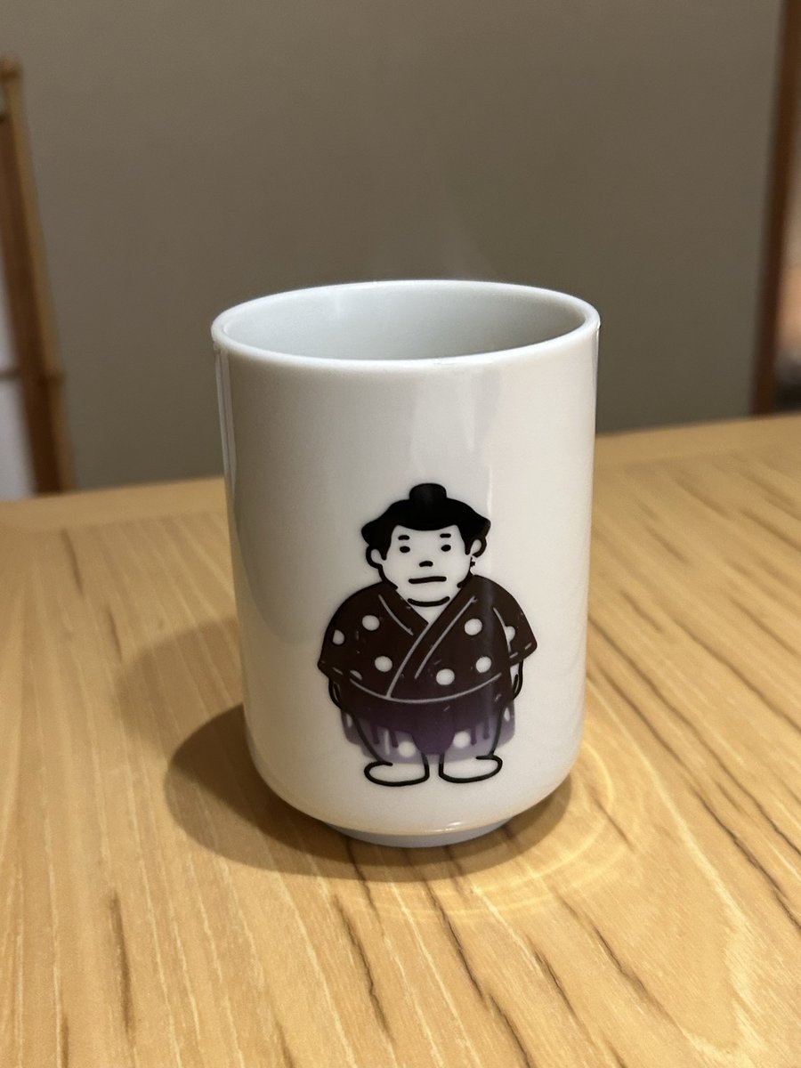 これはお湯によって絵が変わる湯のみ 脱げたと思ったら冷めてチクﾋﾞ