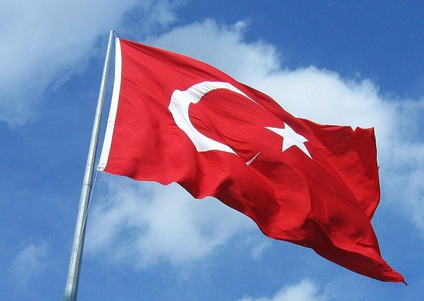 Mardin Nusaybin–Kamışlı sınır hattında bayrağımıza yönelik gerçekleştirilen provokatif girişimi en güçlü şekilde kınıyorum. 

Milletimizin birlik ve beraberliğini hedef alan bu alçakça tutum asla amacına ulaşamayacaktır.

Bayrağımız, bu toprakların tarihini, onurunu ve geleceğini