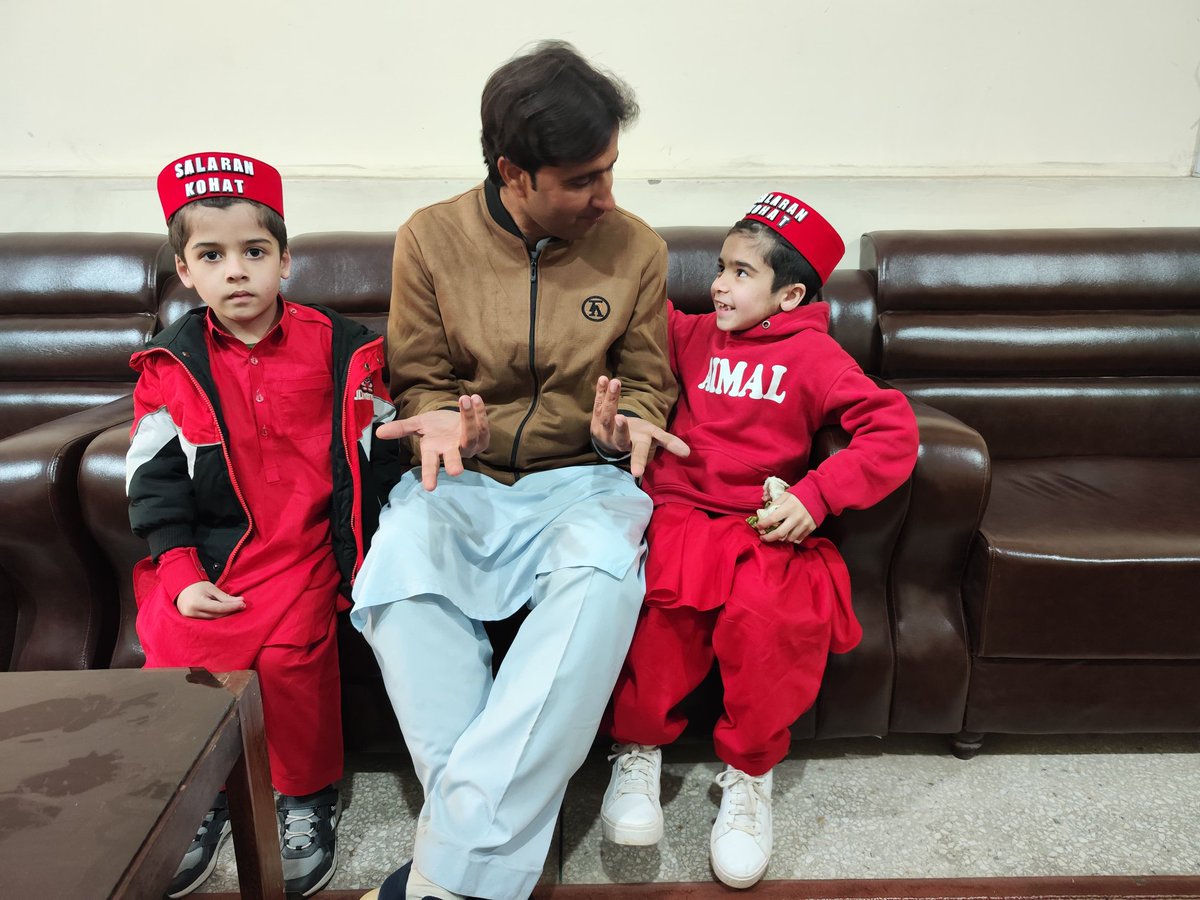 Tanveer777Ahmad's tweet photo. زه په پوره غرور په ننګه د خپل قام ولاړ یم 
#BachaKhanWeek2026 https://t.co/QKRvG5W3LZ