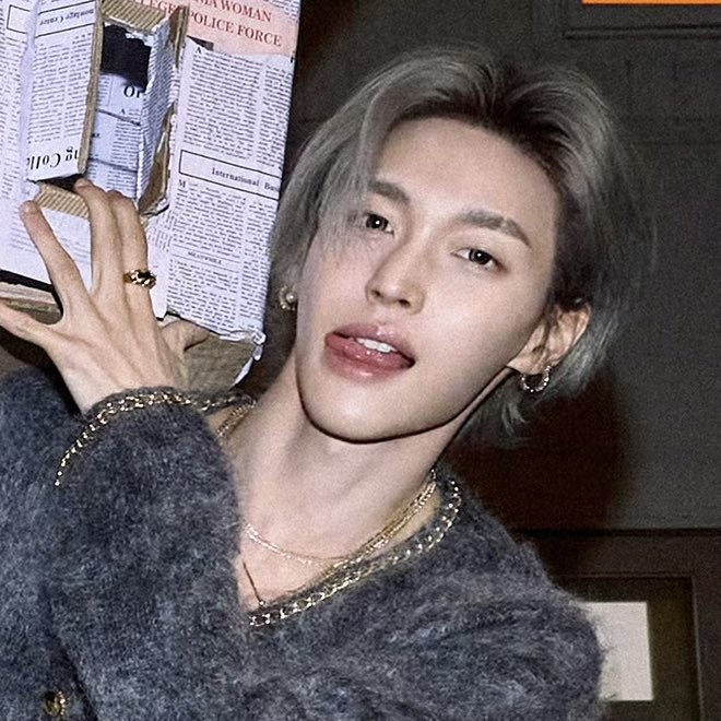 othreeotwo's tweet image. 은발스크래치악세풀착정말좋다 🎶