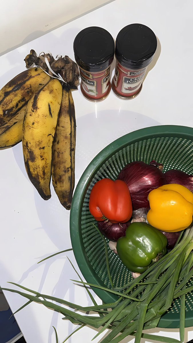 yves saint mubée🍉 tweet media