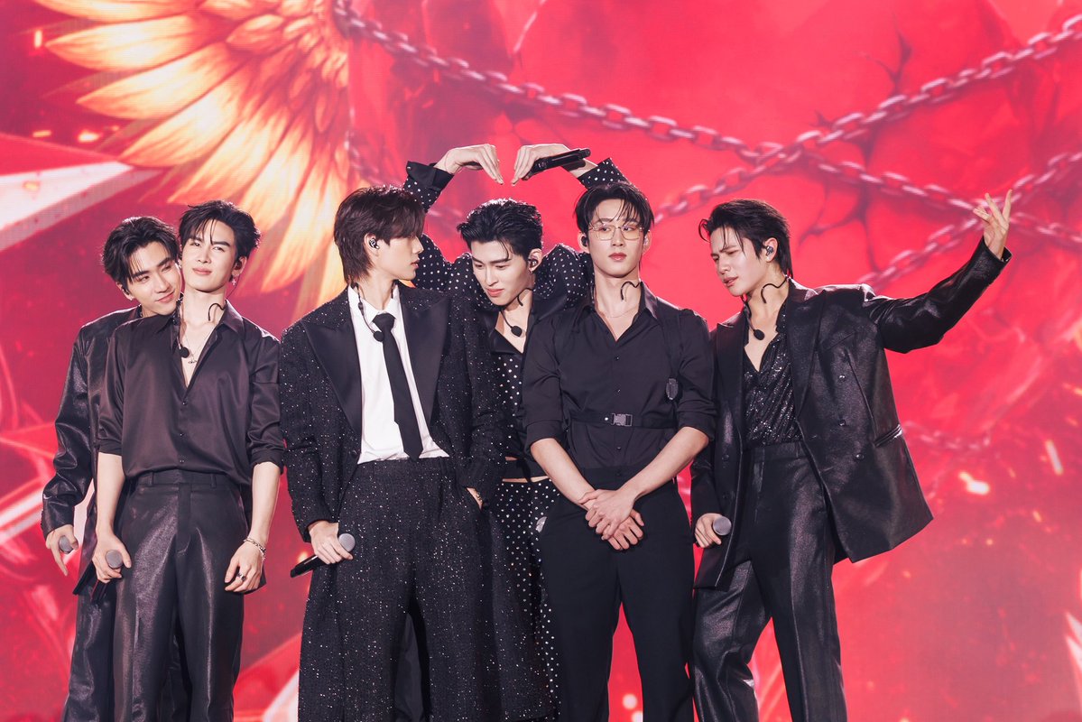 peddta's tweet image. GETTING READY                    TO MAKE HISTORY