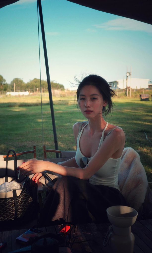 邹一菲（互fo必回） tweet media