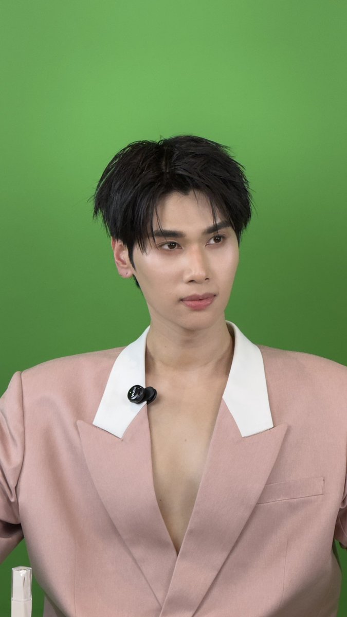 barenbliss_th's tweet image. คืนนี้น้องดังมาไลฟ ปังกันมั้ยทุกคน 💖
ขอบคุณน้อง @dunknatachai ที่มาร่วมแจกความปังทุก Matte ใน #barenblissxDunk นะคะ 🥰

ขอฝากน้อง calming (007) + น้องลูกพีช (818) กันด้วยน้า 🫧

สำหรับใครที่ช้อป #ลิปแมทเนื้อครีมbarenbliss ใน LIVE เตรียมรอลุ้นรับโพลารอยด์สุดพิเศษได้เลย 

📌…