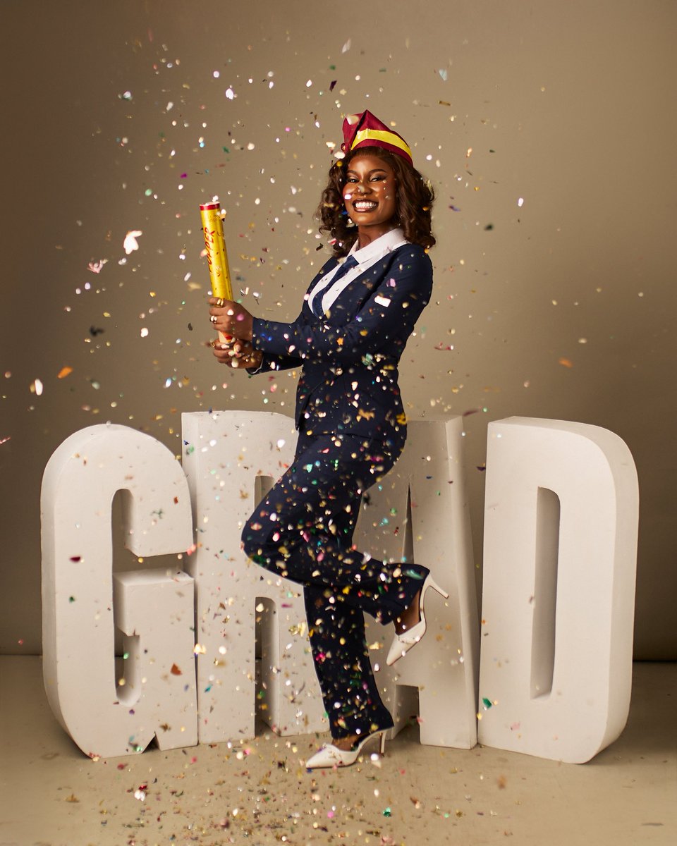 flyqueen__'s tweet image. I stand here proud, grateful and fulfilled B.Sc Pure Mathematics bagged🎓😍
 Second class (Upper Division)
Class of 2025
Thank you Unilag❤️

#unilagconvocation #unilag