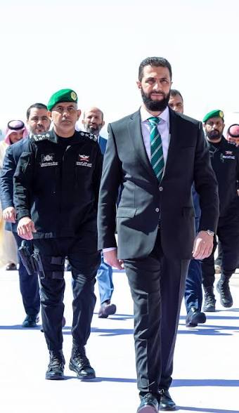 omar_mou3awiya's tweet photo. الرئيس السوري أحمد الشرع شخصياً حذّر مظلوم عبدي وجهاً لوجه ، إمّا أن ينفّذ بنود الإتفاقات أو سينهي ملفّ الحسكة بالقوّة

الله الله في القوة 👌
لك نيال الشعب السوري على هيك رئيس بيحسم الأمور بالقوة https://t.co/d6LPnYdhML