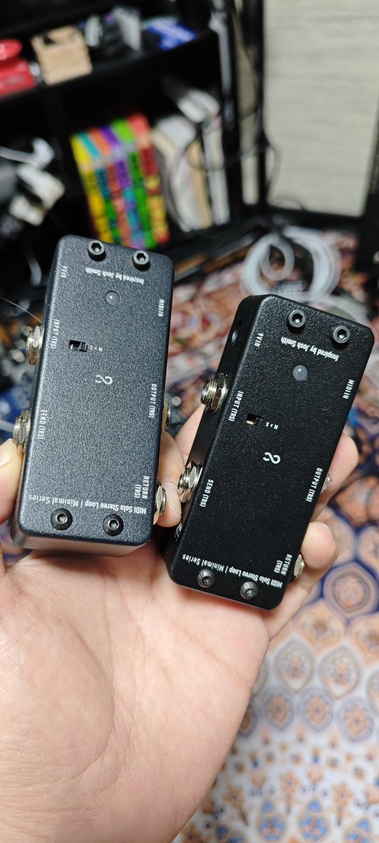 ポップノイズ製造機
電源の問題かと思ったけど完全に独立させて+500mA余裕のある電源でもでる
中古で買った方の不具合かと思ったけど新品購入の方でも同様
よくこれで製品化OKしたな