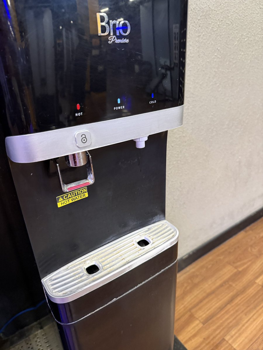 Pollito Pio tweet media