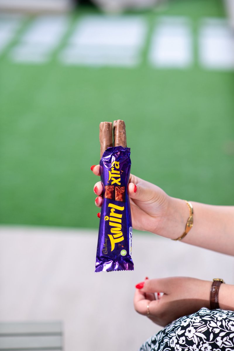 LondonChoco's tweet image. شكولاتة كادبوري تورل اكسترا 

كاكاو لندن
📞 اطلب الآن: 90911750
🌐 londonchoco.com

🧺 توزيعات؟ ضيافة؟ أو بس تدلع روحك

#كويت #فوكس #فوكس_نعناع #انتعاش #سكاكر حلاوة_كويتية لندن_شوكلت منتجات_رمضان حلويات_ضيافة توزيعات اكسبلور كافيهات_كويت منتجات_مميزة منتجات_كويتية نعناع