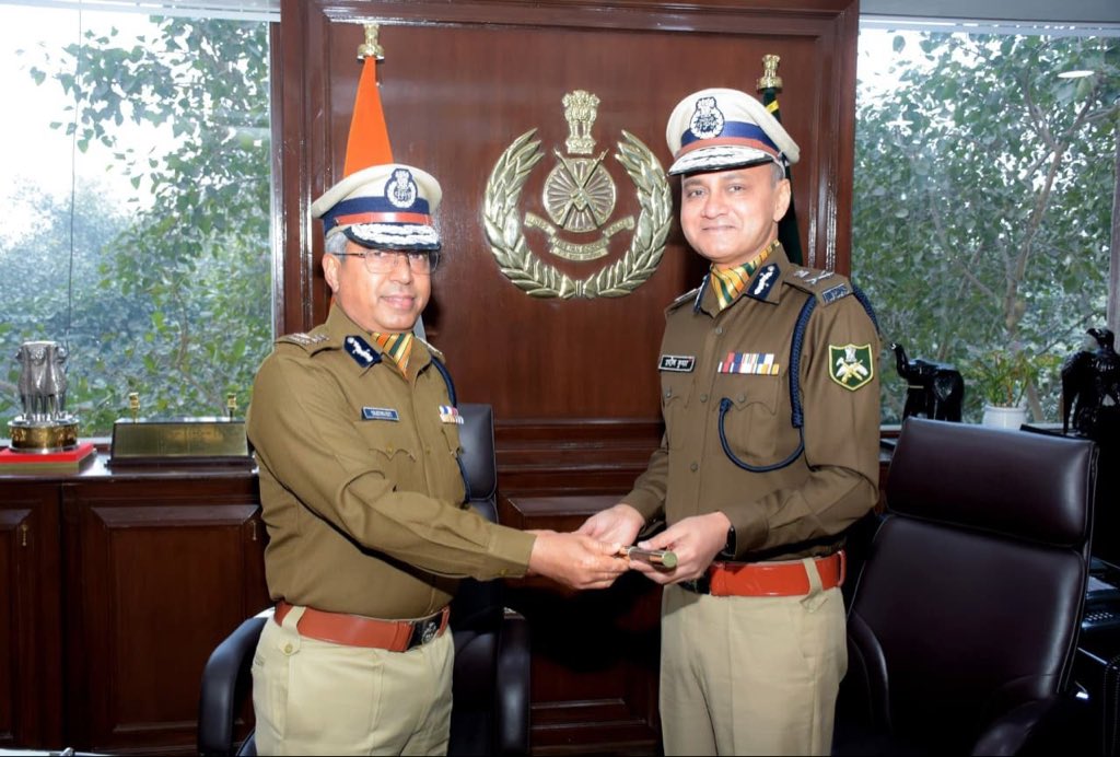 Bureaucrats India tweet media