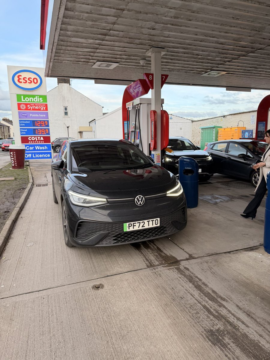 Lawrence Whittaker tweet media