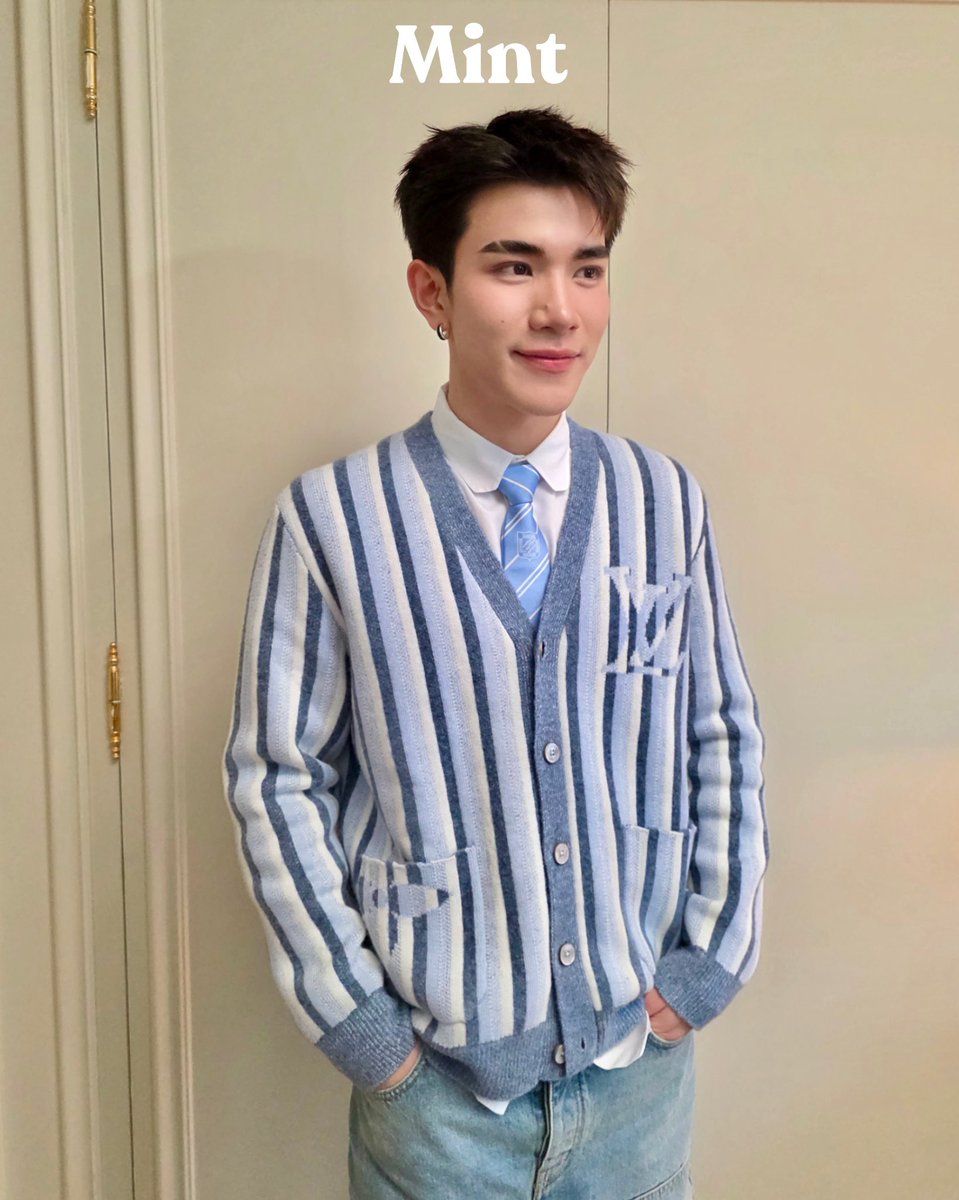 mintmag_th's tweet image. ยิ้มหวาน! #MintReports ส่งภาพหนุ่ม ‘โฟร์ท’ ที่ได้บินลัดฟ้าสู่ปารีสเพื่อร่วมชมโชว์  Louis Vuitton Men’s Fall-Winter 2026 ในคืนนี้เวลา 02.00 น. ตามเวลาประเทศไทย รอให้กำลังใจเจ้าตัวได้เลย💚

📌ตามไปรอชมภาพหล่อเพิ่มเติมได้ที่ IG Broadcast : Mint วงเขียว (Close Friends) หรือ…