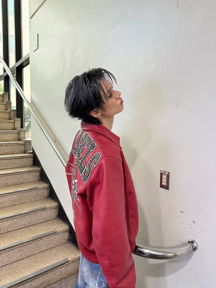 lovers_zine's tweet image. Llegué a la #𝕚na𝒛umäːscǝne para #sǝ͞e·𝕥he𖠇ྀིུ𝐥ight junto a nuestras niñas @_yugeninz qué finalmente están haciendo su tan esperado #𝓊h𝐮hꕀ𝔡ᥱ𝕓u𝐭 y yo como su ceo favorito no iba a faltar en ir apoyarlas desde primera fila. 

𝕥𝑤inklǝ̤ 𝚔oü𝗵eɪ፝ ❀꫶᳜᳝ᰭ🌸 𝓁o𝒗e