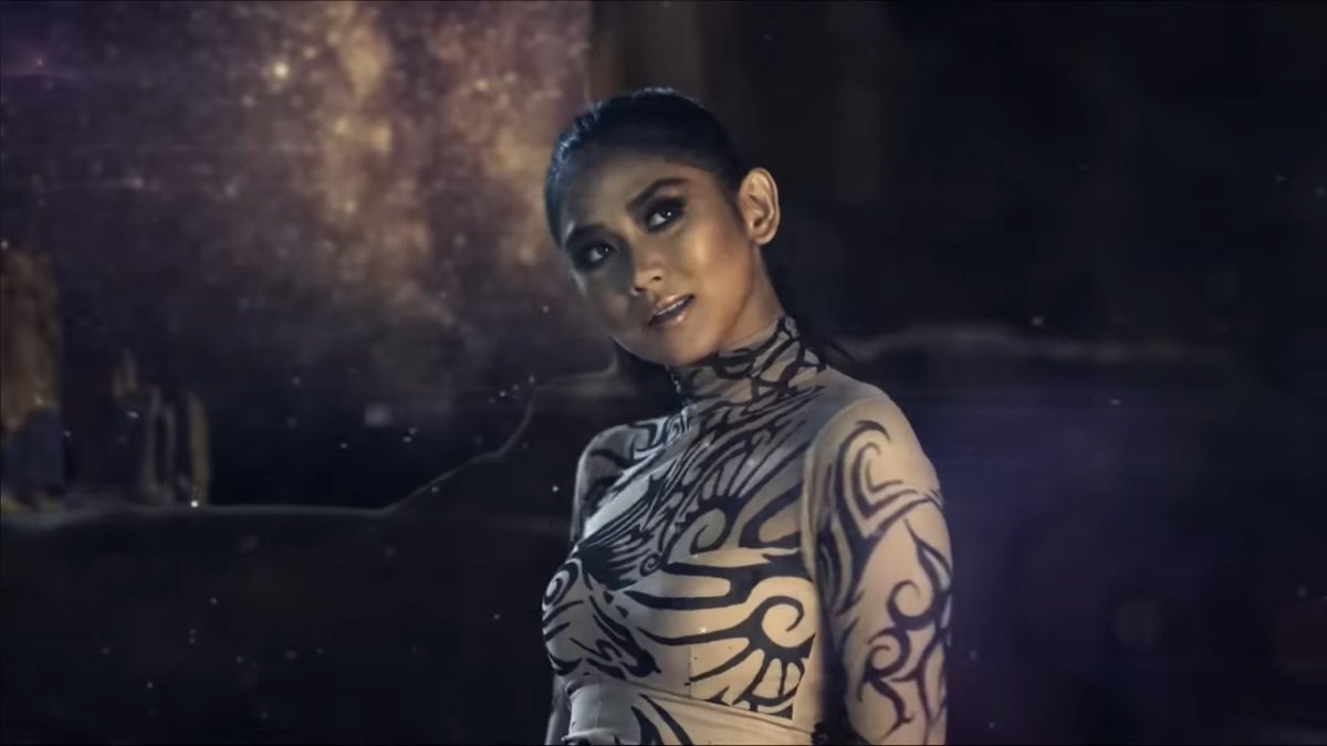 allchartsPH's tweet image. Four versions of "Tala" are simultaneously charting on Spotify PH Viral Songs chart:

#28 Tala (Slow Version) @brynchong [-5]
#33 Tala @nicadelrosario [debut]
#43 Tala @JustSarahG [+15] *greatest gainer*
#57 Tala @brynchong [-4]