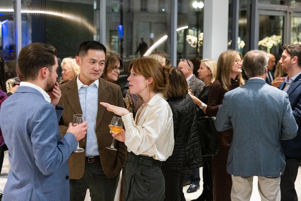 motionpictures's tweet image. Shakespeare might call it “wondrous strange.”
For the audience at the MPA last week, 'Hamnet' was simply a masterpiece.

With a stunning cast and stellar crew, @hamnetmovie taps into the unique power of film to transform biography into art. Teach us about love and loss. Tell a…