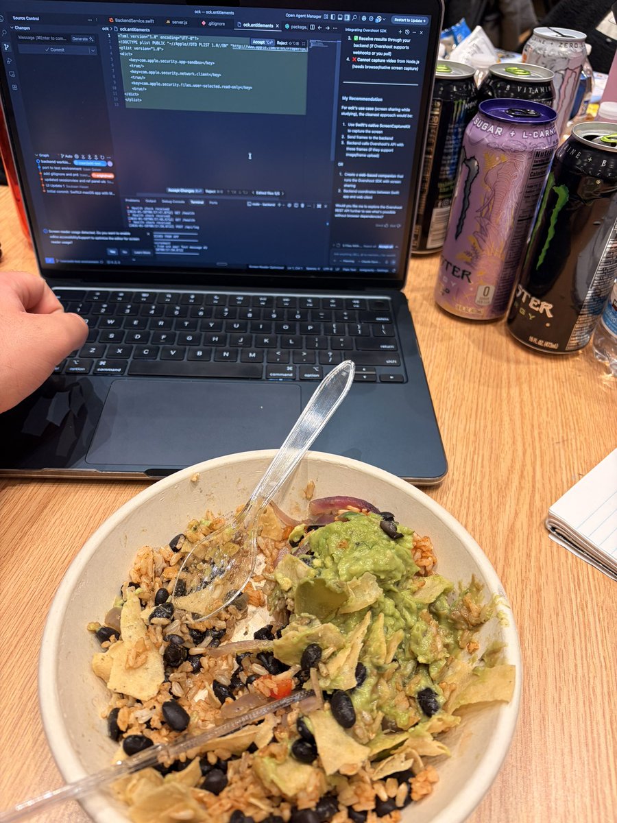 1zaanq's tweet photo. Entering a new era of my career.

Software engineering intern and back at hackathons after stepping away for a while. NexHacks reminded me how much I missed building and learning in public.

The fix was simple: build things and tell the world.

We’re so back. https://t.co/AuFV3iRe77