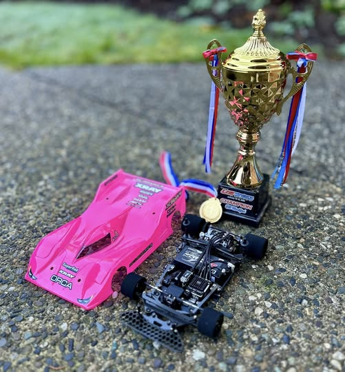 SpeedzoneUSA's tweet photo. Congrats Peter Robinson for the win in 1/12 Mod at the  2026 US Masters of Foam https://t.co/qPYy5fIvek