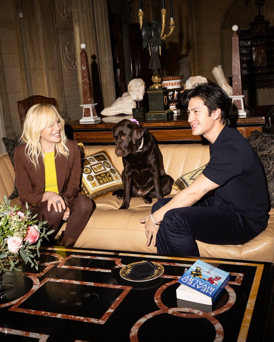 hudsonwupdates's tweet image. “Showing Hudson Williams around the Versace cottage 💜✨” - Donatella Versace via Instagram