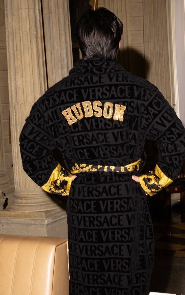 hoellanders's tweet image. are we getting that ambassadorship or another mr. runway model, hudson williams 🤭