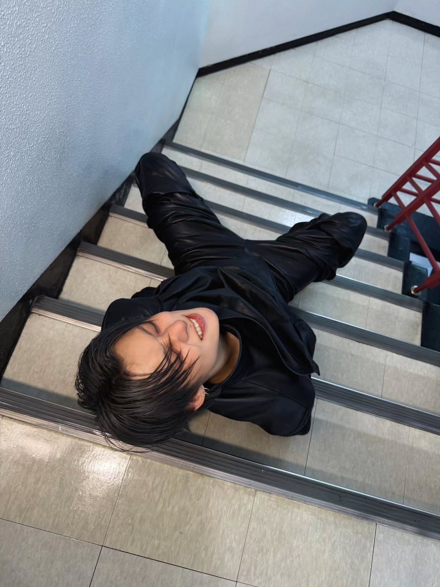 lovers_zine's tweet image. Hacemos un #𝚌aᥒ·她可以ʼ𝚜o𝚜 porque el #𝑙o𝑣ǝꕀ𝐭u͞𝕟es es hoy y están todos invitados al #𝓈o͞uᥣma𝐭ǝsː𝔡ᥱ𝕓u𝐭 que estoy seguro que nuestras niñas lo harán increíble. 

𝕥𝑤inklǝ̤ 𝚔oü𝗵eɪ፝ ❀꫶᳜᳝ᰭ🌸 𝓁o𝒗e