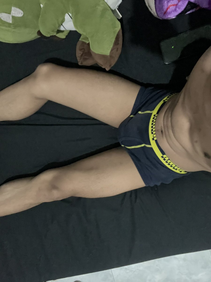 ukepenseme's tweet photo. Bm cuddle need t #GayJogja https://t.co/VbNRFnspjb