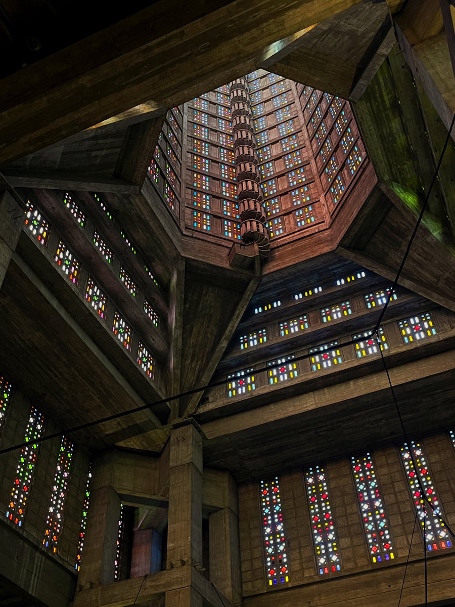 carré d’as tweet media