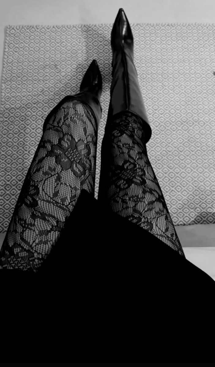 pillolesagge's tweet photo. Valgo miliardi di fantasia e creatività 

Cit. #ValentinoGaravani https://t.co/gMz5M4fenI