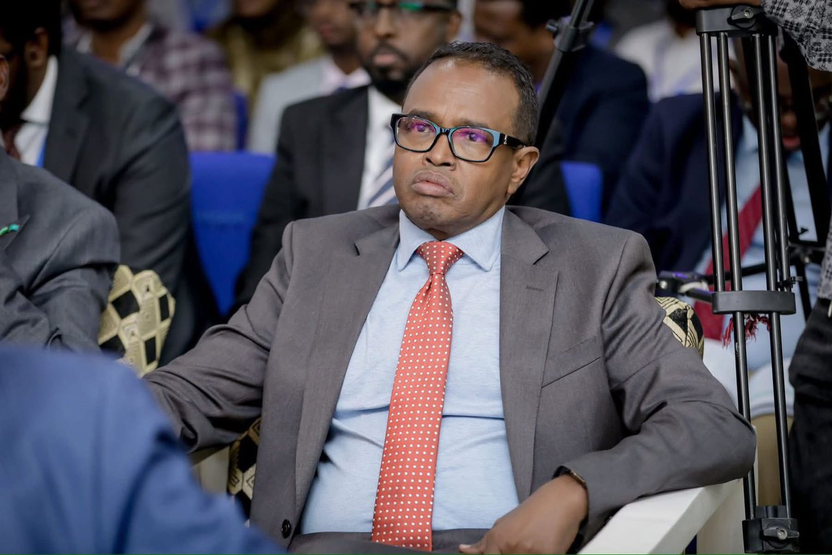 Mohamed Farole tweet media