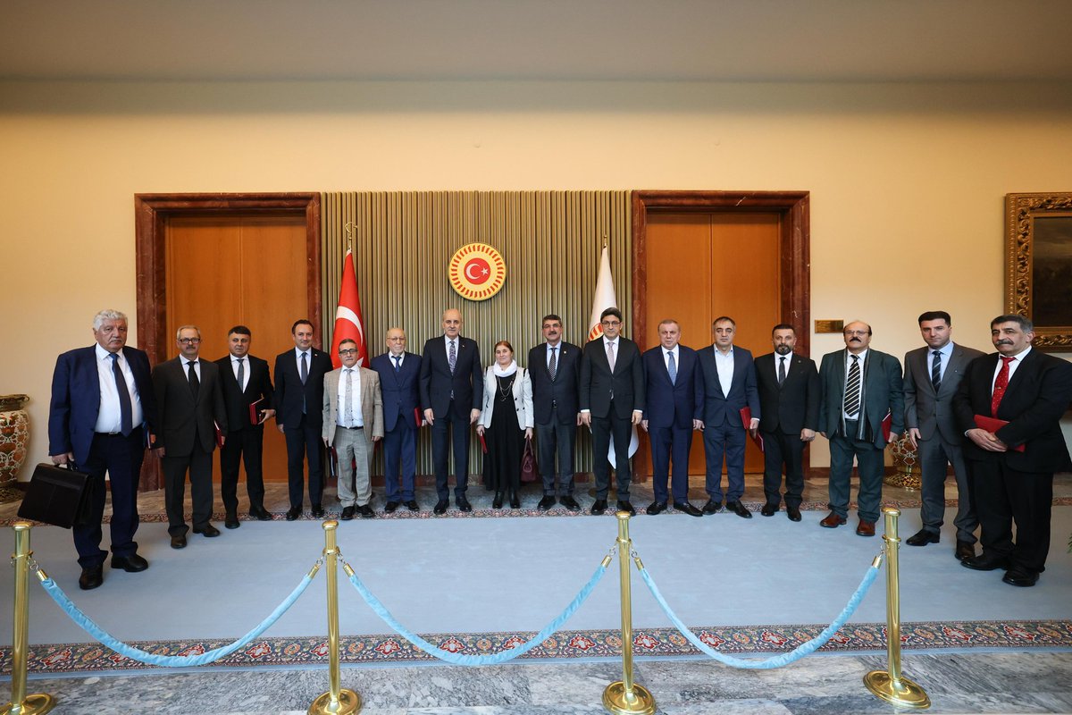 📍 Türkiye Büyük Millet Meclisi 

Batman Milletvekilimiz Sayın Ferhat Nasıroğlu ve heyetimizle Avrupa’daki Ezidi toplumuna ilişkin yürütülecek çalışmalar kapsamında
TBMM Başkanımız Sayın Numan Kurtulmuş ile bir araya geldik.

İnanç özgürlüğü, toplumsal barış ve ortak gelecek