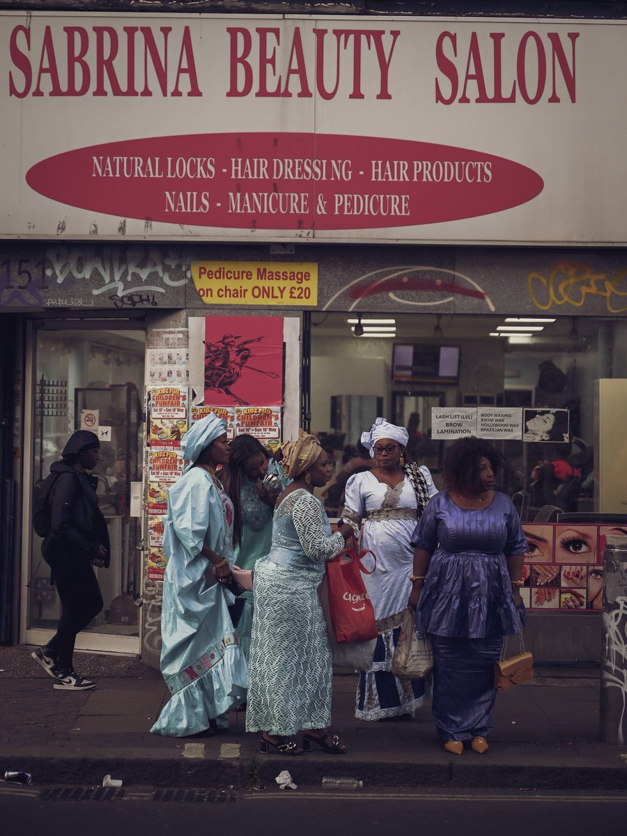 adisaolashile's tweet image. Part 2 : In summer 2025, I photographed the Nigerian diaspora in Peckham. One day this series of pictures will make sense