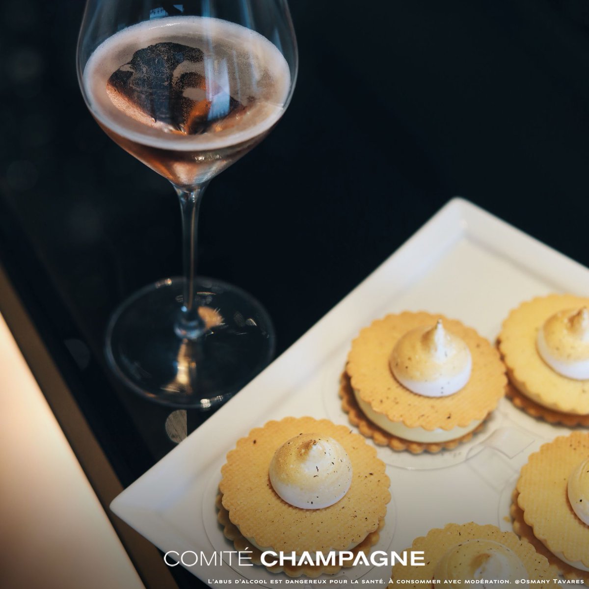 Champagne tweet media