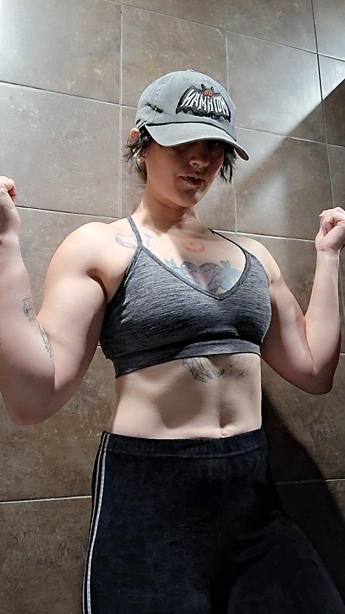 Dreganknight's tweet photo. Been MIA enjoying the gym https://t.co/jWly1iHTLW
