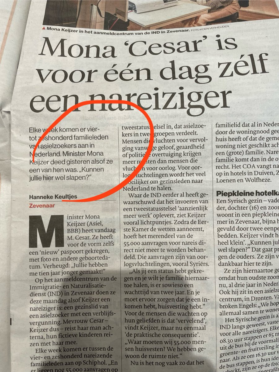 mitnerub's tweet image. Had ⁦@DilanYesilgoz⁩ gewoon gelijk? @vvd ⁦@geertwilderspvv⁩ ⁦@lidewij_devos⁩ 

500 nareis per week x 52 = 25000 per jaar🤯🤯🤯

Gewoon een groot dorp WTF…⁦@demo_demo_nl⁩