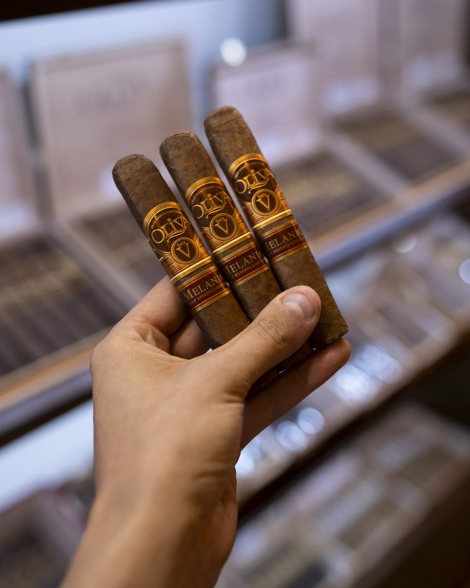 Holt's Cigar Company tweet media