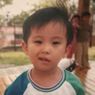 ajummaisme's tweet image. คนที่จะหมุนกาชาปองตุ้นี้ 🎒🕷️🕸️