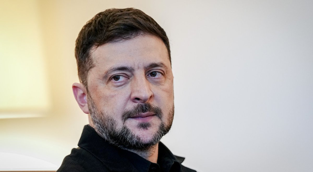 pogrebeckij's tweet image. Зупинити російський терор можна лише дзеркальними діями. ТЕЦ на ТЕЦ, ТЕС на ТЕС, ЛЕП на ЛЕП. Іншого шляху немає. Не потрібно було обіцяти чотири роки, не потрібно було погрожувати, а треба вдарити всіма доступними засобами знищення. Ми не можемо знищити енергопостачання Москви,…